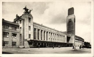 Hradec Králové railway station photo (Rb)