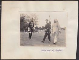 1929 Hari Singh, Kashmir utolsó maharadzsájának eredeti fotója és saját kezű aláírása valamint Muham...