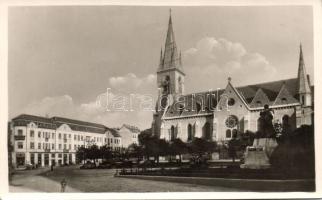 Kaposvár Kossuth tér templom photo