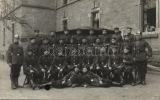 1914 Első világháborús német Tartalékos zászlóalj csoportkép photo, 1914 WWI German reservist battalion (8. Bad. Infantrerie-Reg. No. 169) group photo