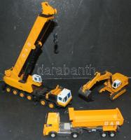 3 db játék munkagép mozgó alkatrészekkel: daru, markoló, dömper