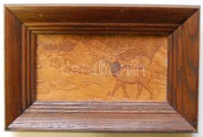 Szarvast ábrázoló bőrből készült fali kép keretben 29x19 cm