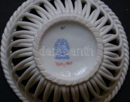 Kézzel festett Viktória-mintás áttört Herendi kosárka / Hand-painted Herend chinaware bonbonniere 5x...