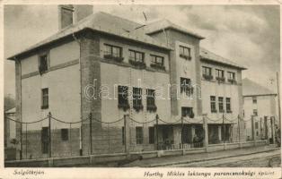 Salgótarján Horthy Miklós laktanya Parancsnoksági épület