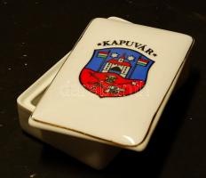 Hollóházi jelzéssel ellátott kapuvári címerrel díszített bonbonier 9x14 cm