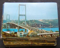 200 db színes modern külföldi városképes lap