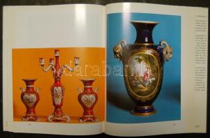 1981 Herend Porcelánművészete szép állapotban, rengeteg színes képpel, jelzésekkel