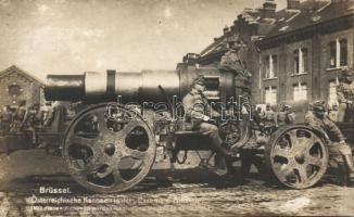 Brussels Military WWI Austrian cannons in the yard of a military barrack