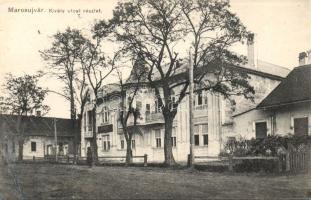 Marosújvár Király street