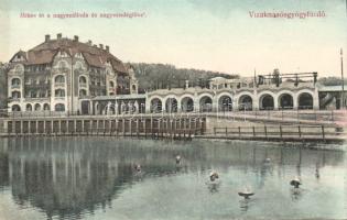 Vízaknafürdő Mikes tó with hotel