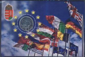 2004. 50Ft "Magyarország az EU tagja" elsőnapi veret sorszámozott emléklapon T:1 Csak 12.000db!