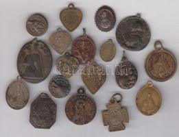 18-20.század eleje Ausztria Máriazell, 18 különféle szép állapotban lévő kegyérme/Austrian medals of the shrine of Mariazell 18 pieces in fine condition