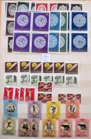 1960-1966 Magyar sorok, blokkok, összefüggések, kis lemezhibák, 12 lapos nagy méretű berakóban, benne több száz kiadás