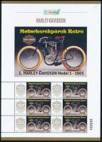 2026 Motorkerékpárok Retro - Harley Davidson Model 1 1905 megszemélyesített hatos kisív (tollvonás / pen stroke)