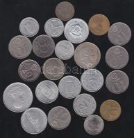 22db klf magyar pénz, közte 1947. 5Ft Ag, 1941-1942-1943. 2P sor T:vegyes