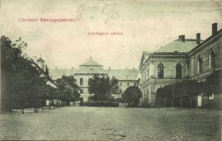 Sárospatak Kollégium udvar