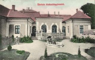 Kiskunfélegyháza villa