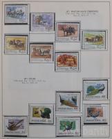 Magyar alapgyűjtemény 1945-1979 5 db előnyomott albumban, benne sok levél, FDC is