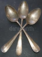 3db "Berndorf Alpacca" jelzésű "M. Kir. Nagyváradi 4. Honvédgyalog ezred - Tiszti Étkező" feliratú ezüst kanál / 178g