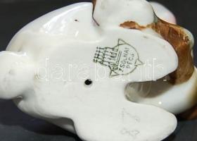 Zsolnay porcelán nyúl-figura, kézzel festett / Hand painted Zsolnay chinaware rose 9 cm