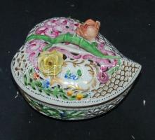 Gyönyörű kézzel festett, áttört Herendi bonbonnier / Handpainted Herend chinaware bonbonniere 16x10 cm