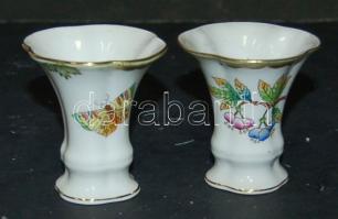 Viktória mintás Herendi vázácskák 2 db /  Herend chinaware vases 2 pieces 7 cm