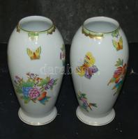 Viktória mintás Herendi porcelán vázák 2 db / Herend chinaware vases 19 cm
