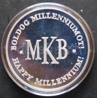 1999. "MKB-Boldog Milleniumot!-Búcsú a kilencszázas évektől" Ag emlékérem eredeti díszdobo...