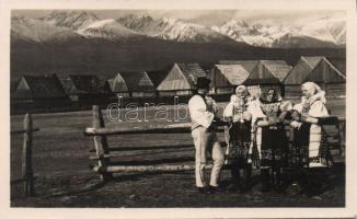 Vázsec cottages, folklore photo
