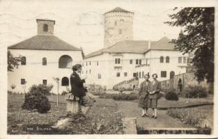 Zsolna castle yard photo