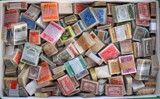 Kb 420 db 1945 előtti magyar bündli dobozban, régi átnézetlen hagyatékból