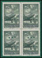 1957 Repülő négyestömb, felül normál, alul hármaslyukasztással