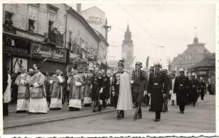 Budapest Szent Jobb körmenet photo