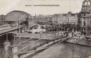 Berlin railway station and Friedrich street (EK)