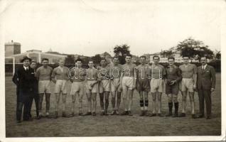 1934 A Budapesti serleg győztes labdarúgó-csapata. Fotó, a játékosok aláírásával 14x9 cm