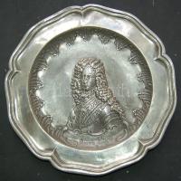 Savoyai Jenőt ábrázoló ón fali dísztál