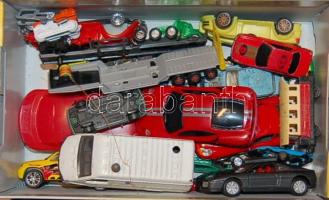 Egy doboznyi matchbox tétel