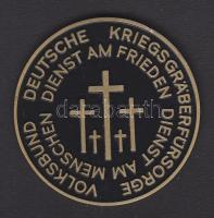 DN Német Háborús Sírokat Gondozó Népi Szövetség emlékérme eredeti díszdobozban T:1/Deutsche Kriegsgräberfürsorge Volksbund Plakette