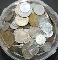 Világ-és hazánk pénzei 950db/2,5 Kg T:vegyes