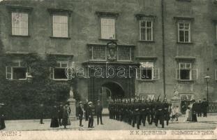 Vienna I Castle Shweizerthor guards