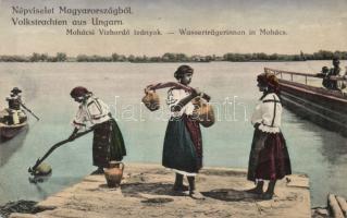 Mohács vízhordó leányok