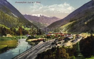 Fortezza (Franzensfeste) with railway station