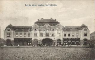 Nagybánya Hotel István with the shop of Jenő Kardos