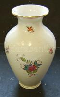 Kézzel festett Herendi porcelán váza virágdíszítéssel hibátlan állapotban 23 cm magas