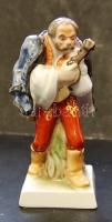 Hegedűst ábrázoló Herendi jelzéssel ellátott kézzel festett porcelán figura 14 cm magas / Handpainted Herend chinaware figure 14 cm