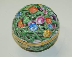 Gyümölcsökkel és virágokkal díszített áttört Herendi porcelán bonbonier / Herend chinaware bonbonier 10 cm