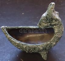 Gorka Géza jelzéssel ellátott kos fejes kínáló tál 17 cm magas