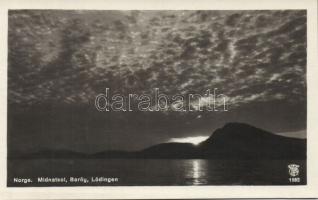 Lödingen midnight sun photo