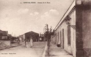 Souk-el-Kemis avenue tot he railway station