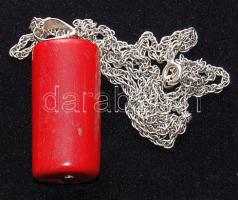 Ezüst (Ag) nyaklánc henger alakú korall medállal 25,3gr